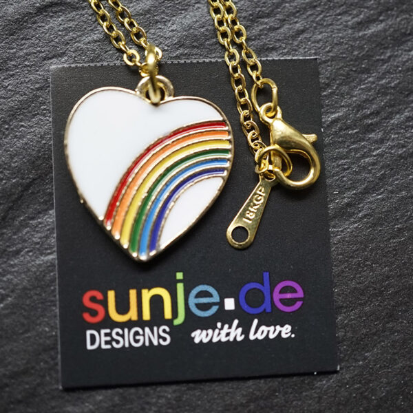LGBTQ+ Pride Herzform Anhänger Emaille "Rainbow Herz" mit Goldkette – Bild 3
