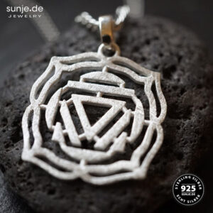 Wurzel-Chakra Anhänger aus 925er Silber mit Kette